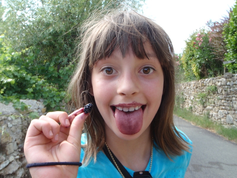 Village Camps International Summer Camp Ardèche, France 2019-07-26 https://www.villagecamps.com/journals_admin/images/66-9-Guilia loves mulberries.jpg Village Camps International Summer Camp Ardèche, France 2019-07-26 https://www.villagecamps.com/journals_admin/images/66-9-Guilia loves mulberries.jpg